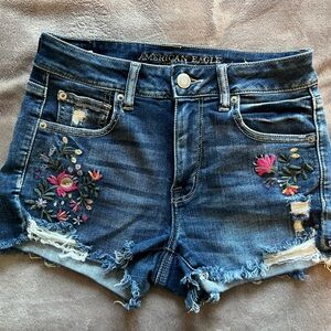 American Eagle Jean shorts with embroidered flowers